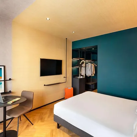 Novotel Caserta Sud Exterior photo