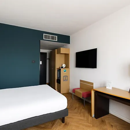 Novotel Caserta Sud Exterior photo