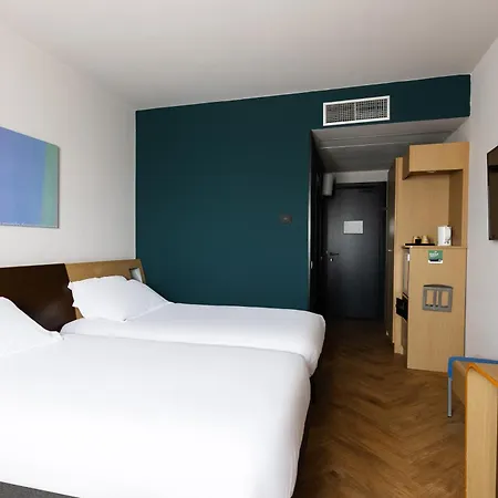 Novotel Caserta Sud Exterior photo
