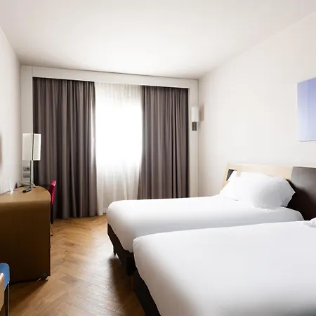 Novotel Caserta Sud Exterior photo