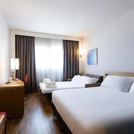 Novotel Caserta Sud Exterior photo