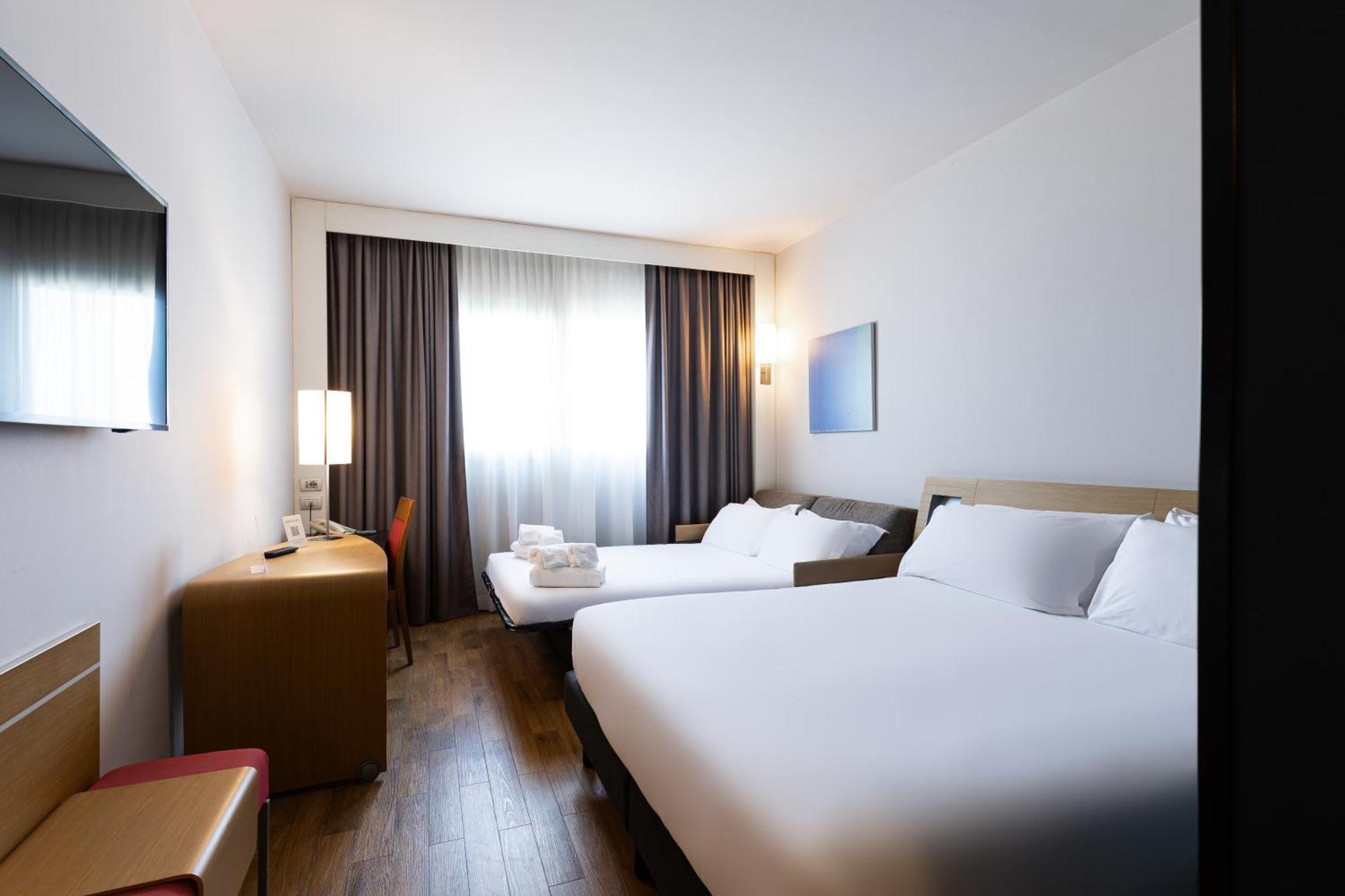 Hotel Novotel Sud 4*